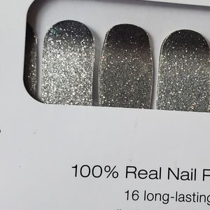 Colorstreet Underground Magic nail strips